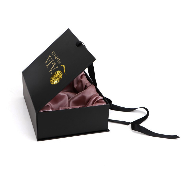 Customized Magnetic Hair Extensions Wig Packaging Gift Box with Silk Ribbon and Satin Holder from Shenzhen Factory