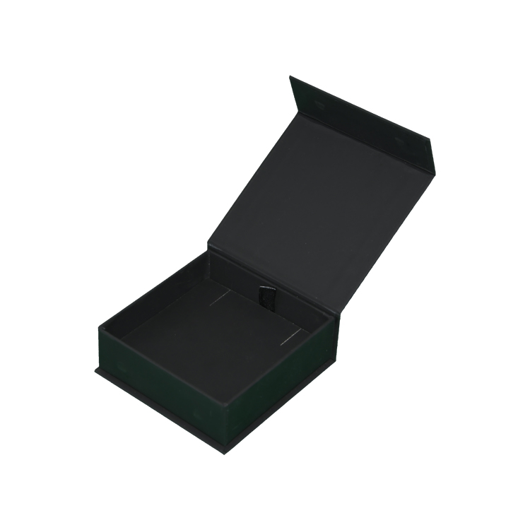 Customized Size Black Jewelry Gift Box with Magnetic Closure, Magnetic Jewelry Box with Foam Holder and Debossed Logo