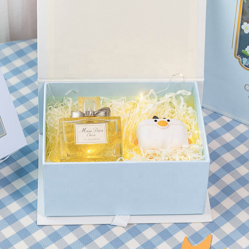 New OEM 3D Cute Duck Miracle Cajas De Regalo De Lujo Luxury Pup Up Bath Bombs Paper Baby Shoes Gift Packaging Box For Clothes