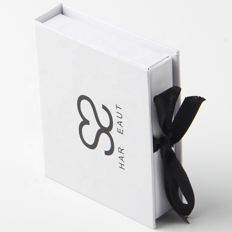 Eco-Friendly Birthday Gift Paper Box Custom White Magnetic Closure Gift Box With Ribbon