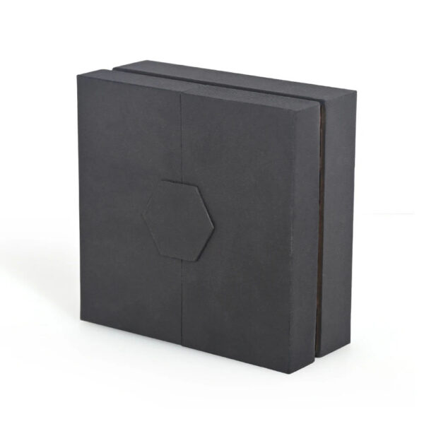 Caja rígida «Black Gold» de doble puerta con relleno de espuma a medida