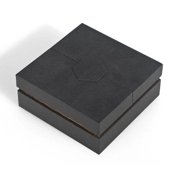 Caja rígida «Black Gold» de doble puerta con relleno de espuma a medida