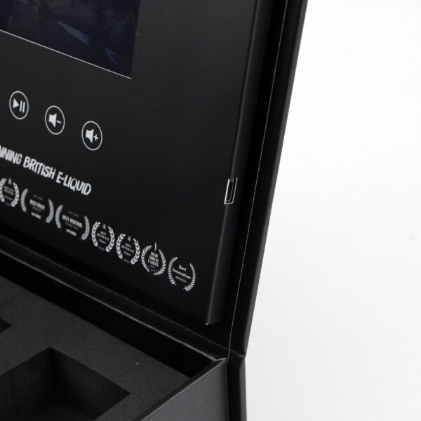 E-Liquid Rigid Box with Built-in Video Screen