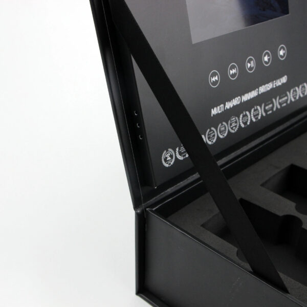 E-Liquid Rigid Box with Built-in Video Screen