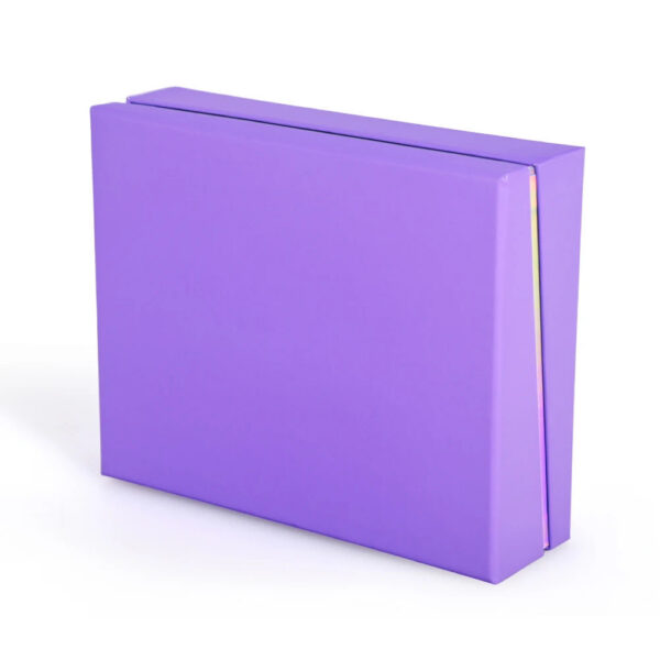 Cadeaudoos in 'Purple Book'-stijl met holografische inleg met sleuven