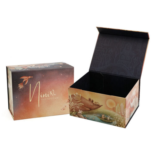 Rigid Folding Baby Blanket Gift Box with Illustrated Print Rigid Folding Baby Blanket Gift Box with Illustrated Print