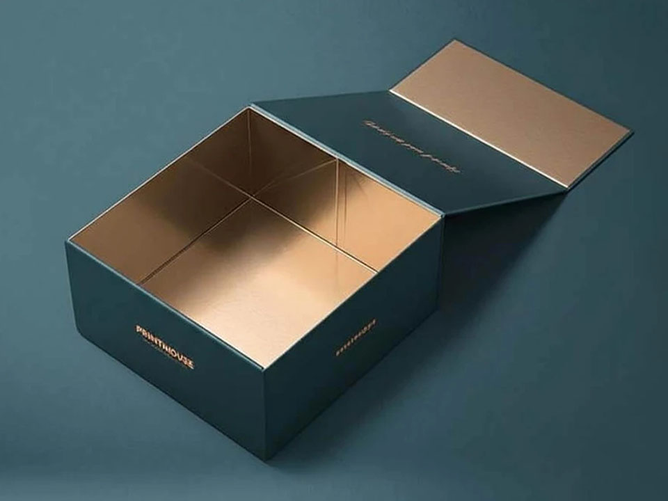 Custom magnetic closure boxes with fitted inserts for luxury product presentation