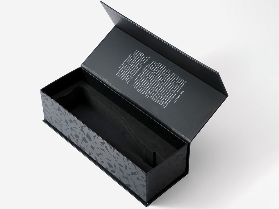 Wine gift box packed inside a protective shipping carton