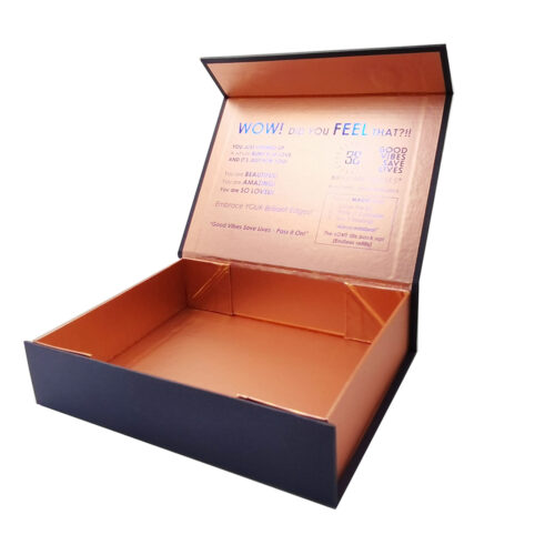 Collapsible Gift Box with Copper Interior and Printed Lid Collapsible Gift Box with Copper Interior and Printed Lid